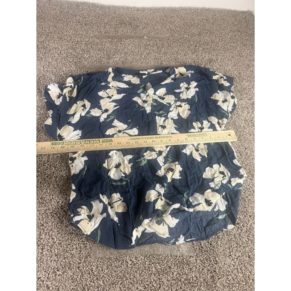 Ann Taylor Factory Floral Rayon Short Sleeve Blouse Top Women's Blue Y2K - M - Picture 4 of 7